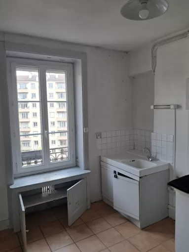 transformation d'une cuisine en chambre