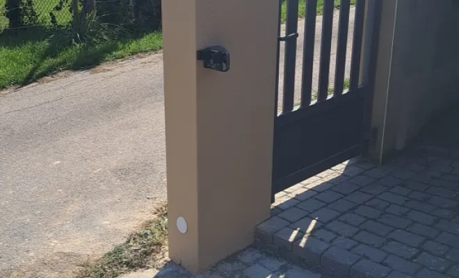 Pilier et muret extérieur , Villars-les-Dombes, GDMpeinture