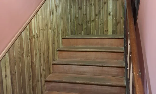 Protection murale dans une cage d'escalier , Villars-les-Dombes, GDMpeinture